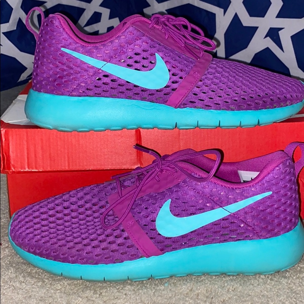 Girls Nike Roshe One Flight Weight